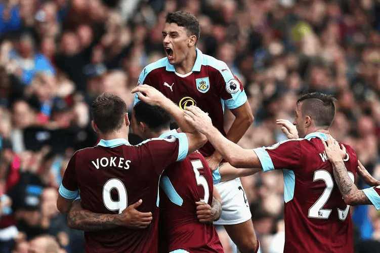 英超国际比赛日再迎强敌,国际米兰战术微调,主帅态度——引发热议,轮换策略成焦点的简单介绍 英超国际比赛日再迎强敌,国际米兰战术微调,主帅态度——引发热议,轮换策略成焦点的简单介绍