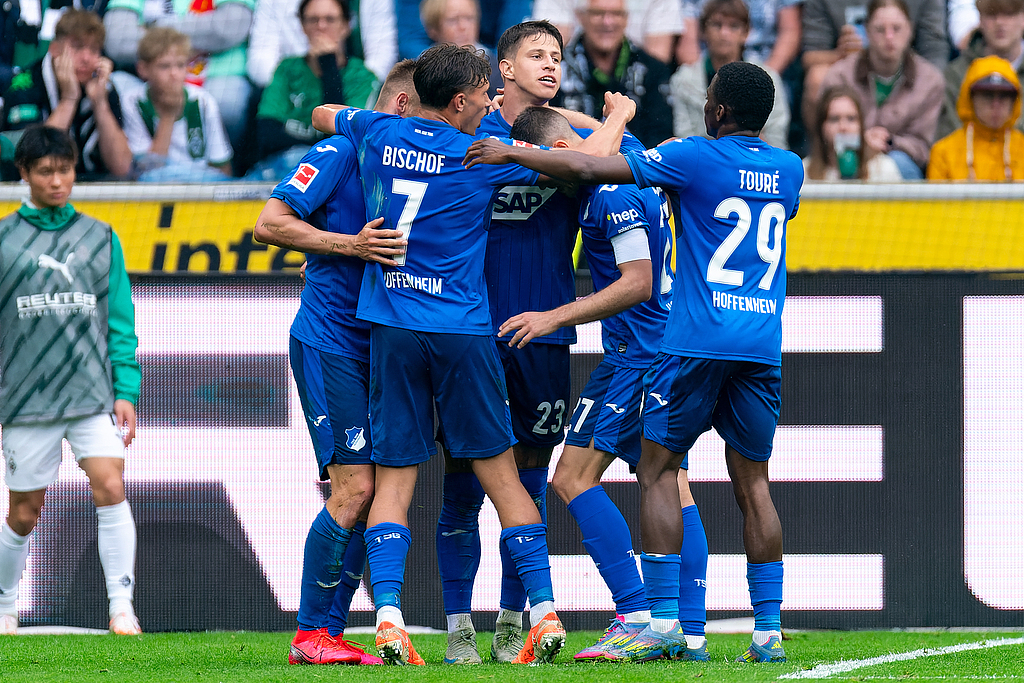 金年会在线体育-AC米兰训练开放日，今夜造点机会引欢呼，英超在即，团队化学反应显著的简单介绍